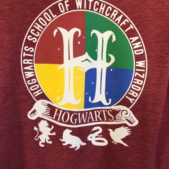 Harry Potter Hogwarts Burgundy Long Sleeve - Picture 11 of 16